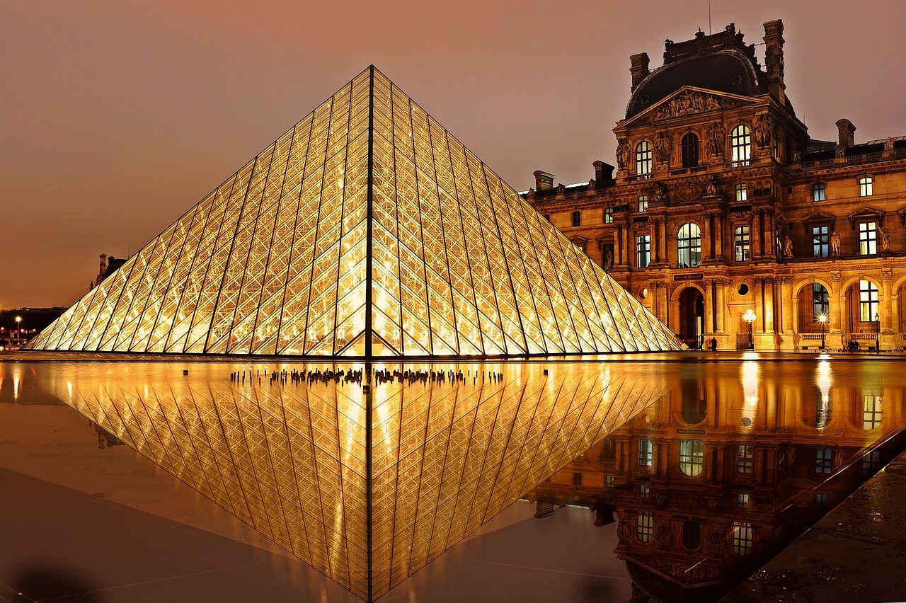 louvre-102840_1280